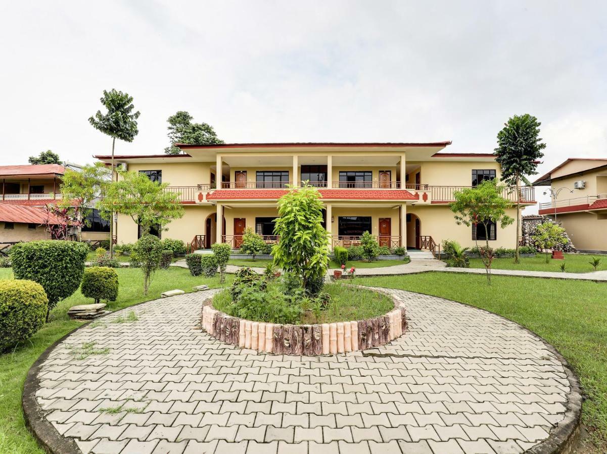 Hotel Wildlife Camp Sauraha Eksteriør billede