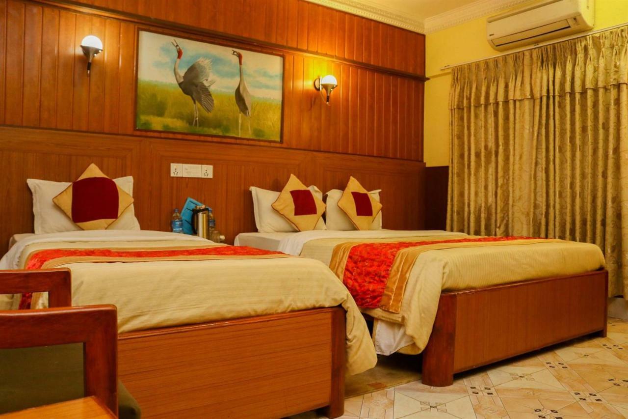 Hotel Wildlife Camp Sauraha Eksteriør billede